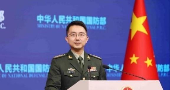 国防部直接下达硬核指令，全面锁定所有十八岁的男性公民！从今年起，必须按规定完成兵