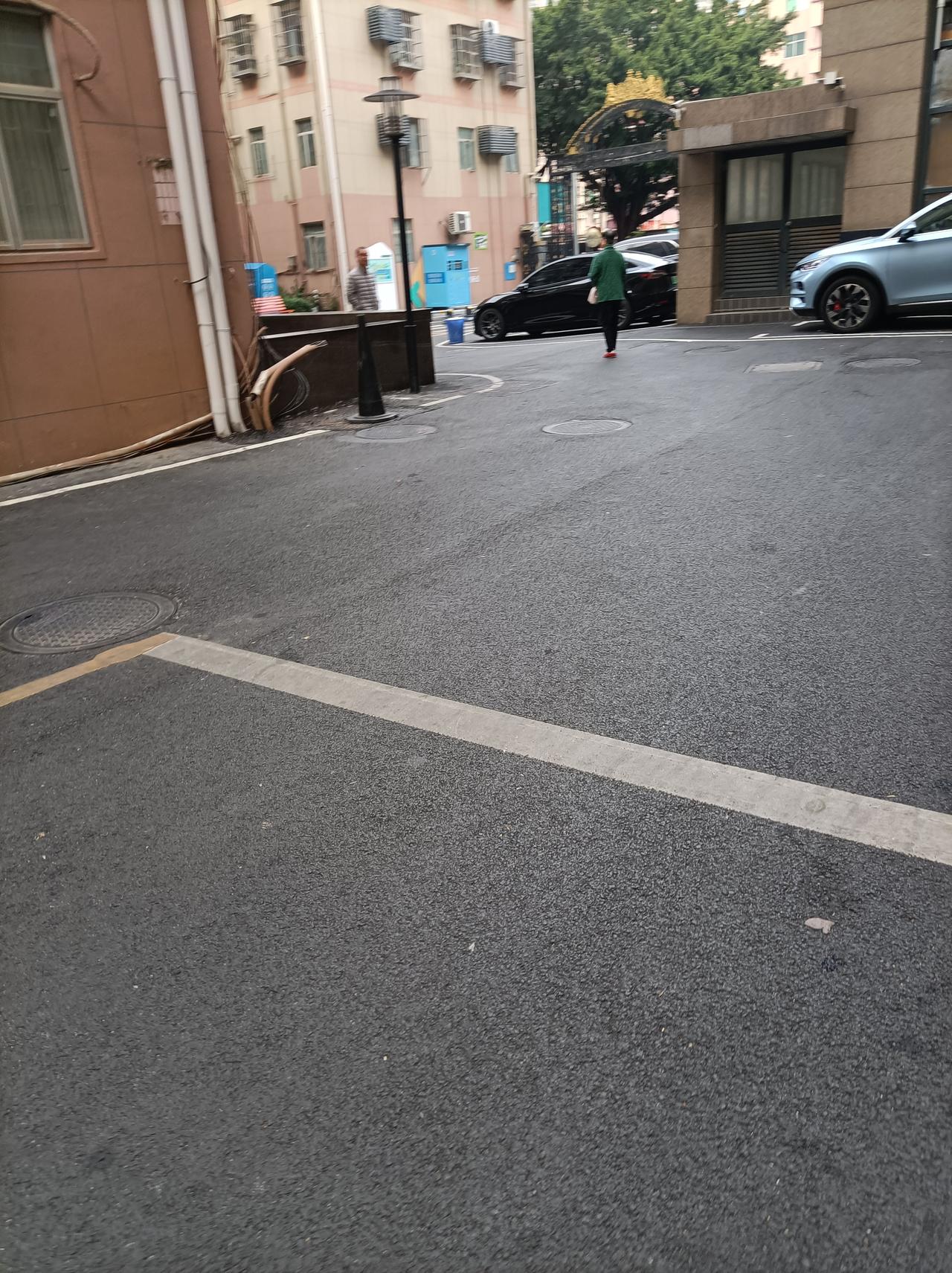 周末放松时刻今日周末，儿子儿媳妇都在加班，孙子上大学也没回来，今日阳光很好，冬日