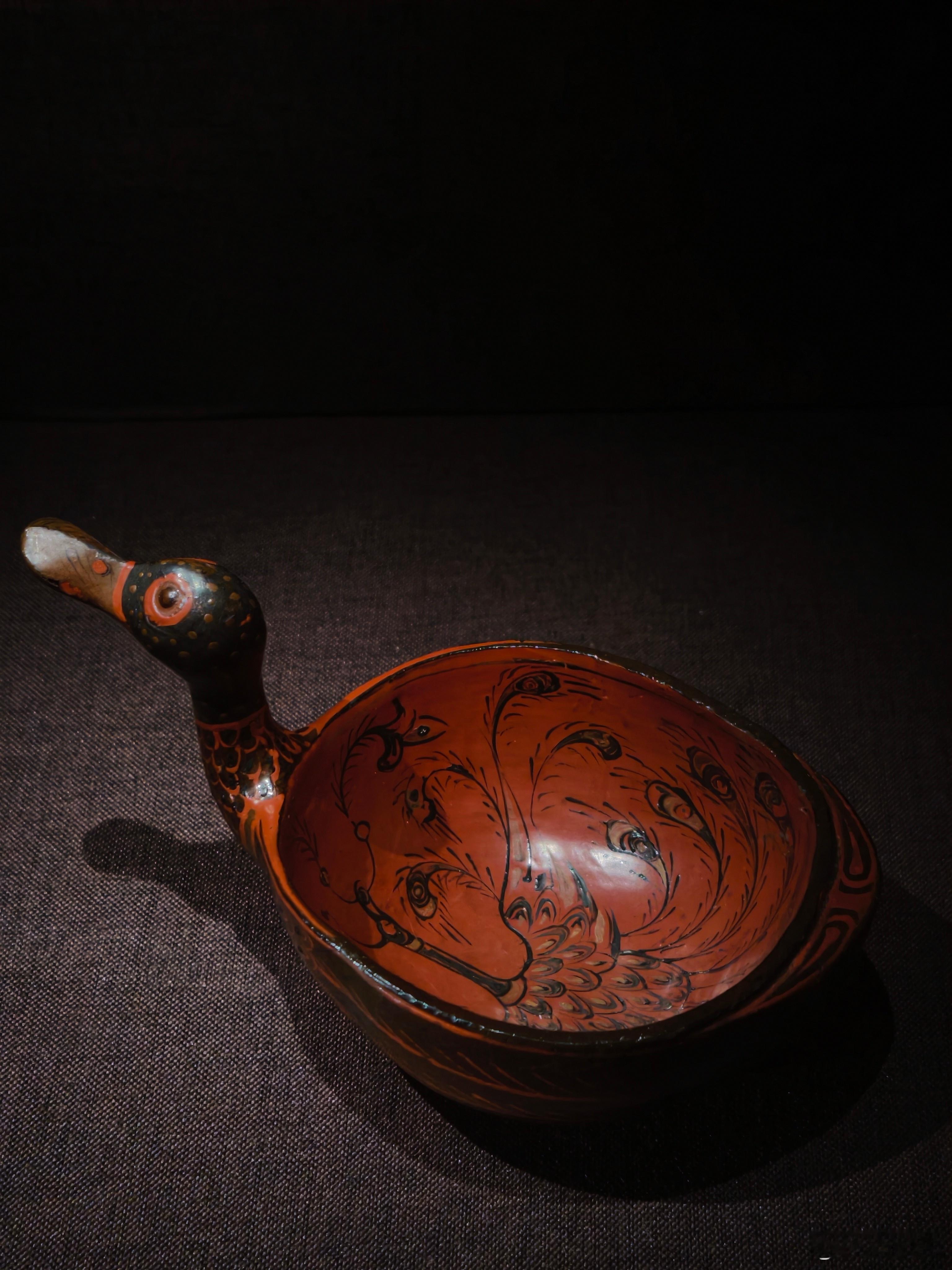 南博的西汉广陵漆木器特展“云飞扬”真的值得一观。雄浑的红与黑之间，满目祥云、飞龙