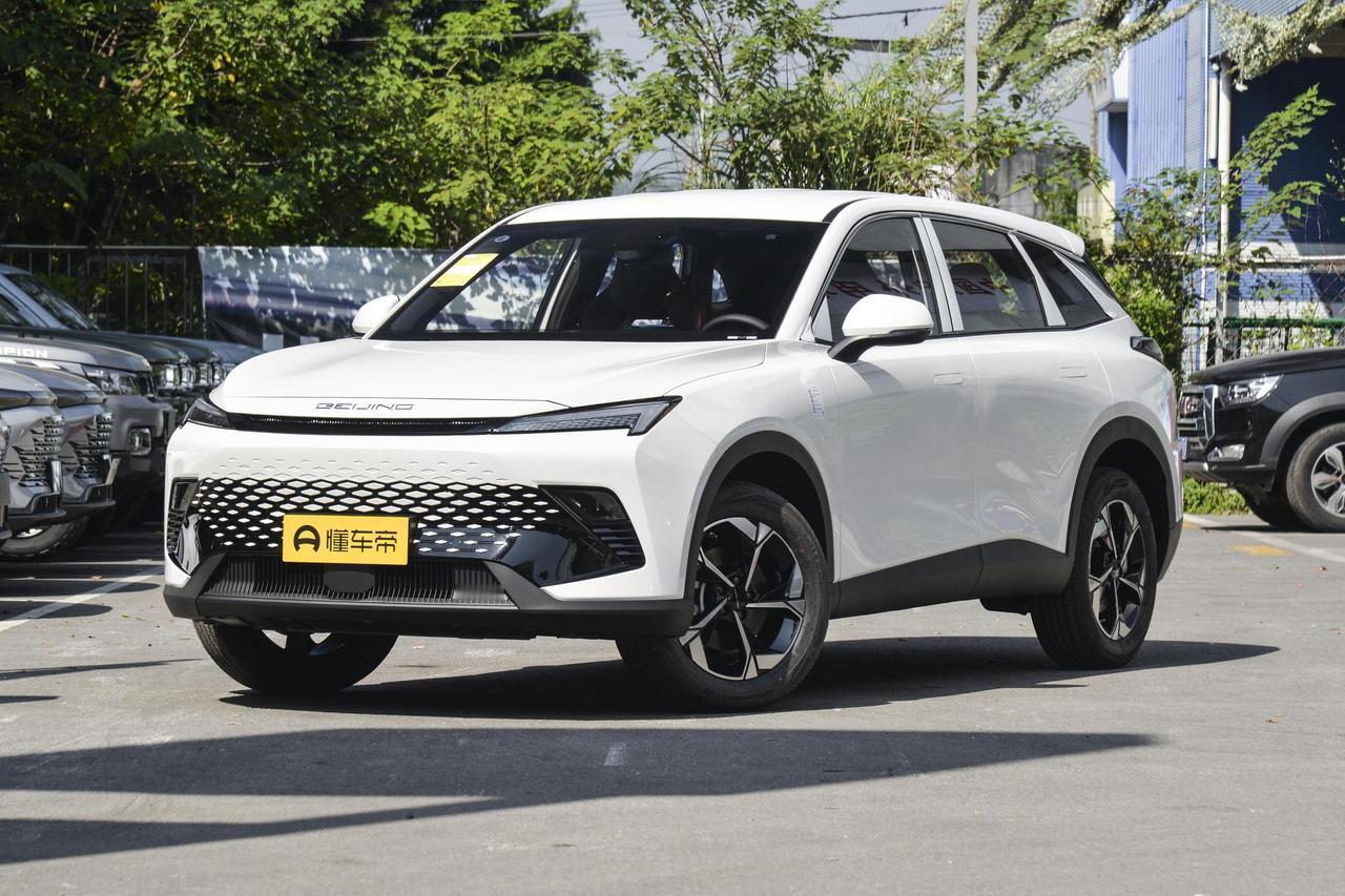 近日，笔者从相关渠道获悉，北京汽车旗下的紧凑级SUV—魔方，推出了一款新的配置车