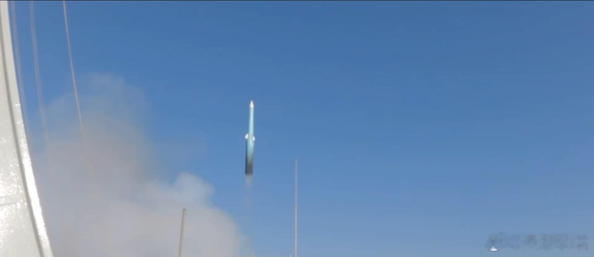 转人民海军宣传片里的部分实弹射击画面。 