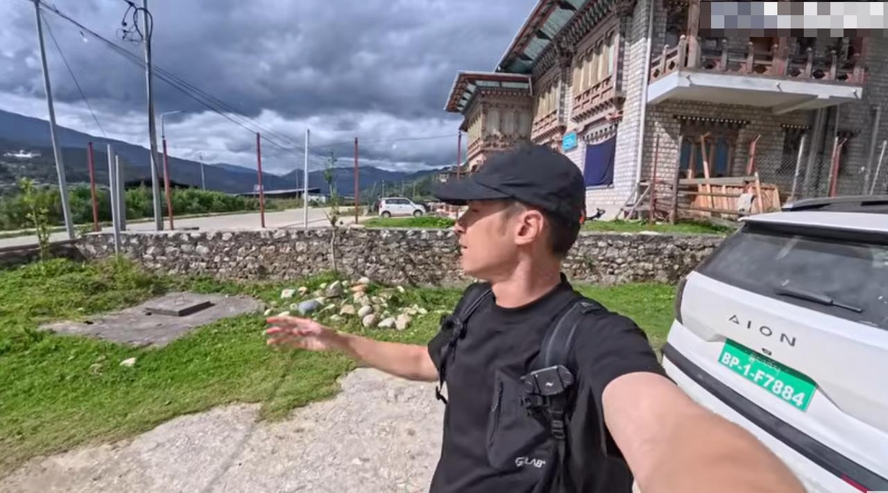 中国的新能源在不丹出现，他们也是上的绿牌