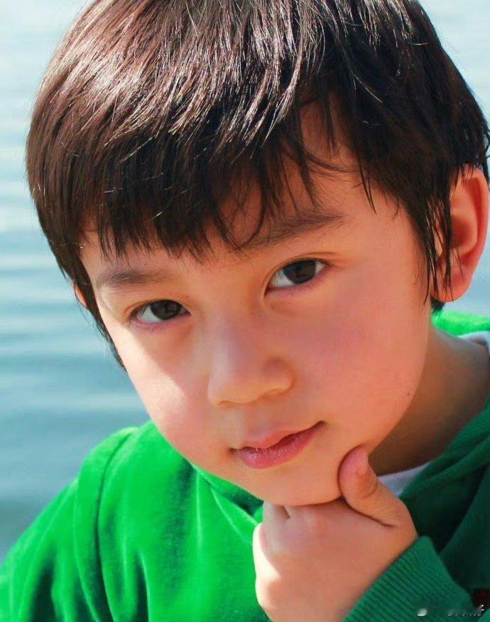 林沐然能当童模吗林沐然小时候好可爱 咋这么萌俺不中嘞 