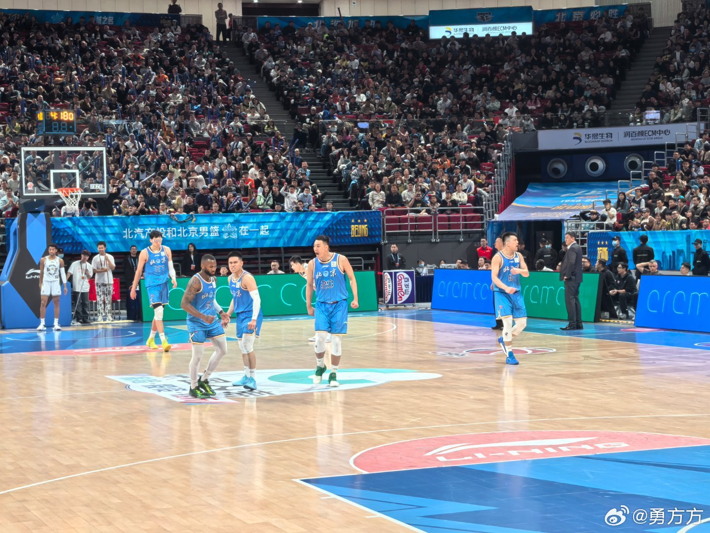 北京男篮vs同曦男篮 第三节首钢开启了熟悉的大爹二爹模式