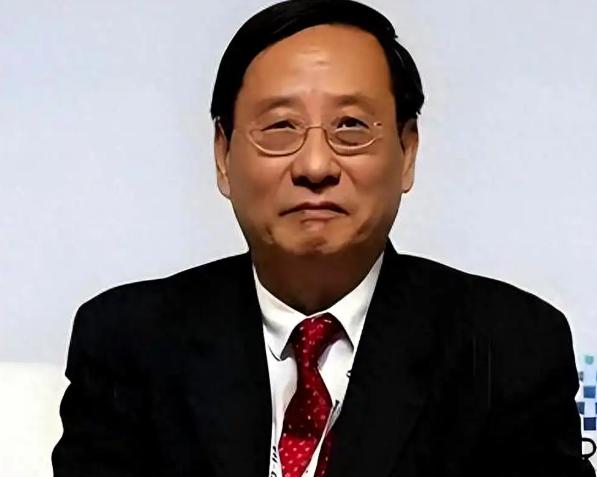 美国真正等的，从来不是战场上的胜利，而是中国内部“自己倒下”的那一天！高志凯点破