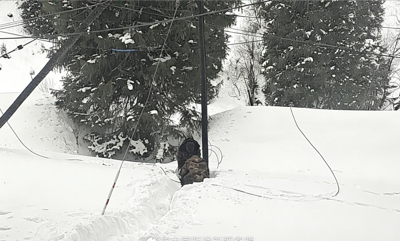 用心为客户【雪崩断缆急，“极速抢修”护通信畅通】近日，尼勒克县松湖铁矿区突发雪崩