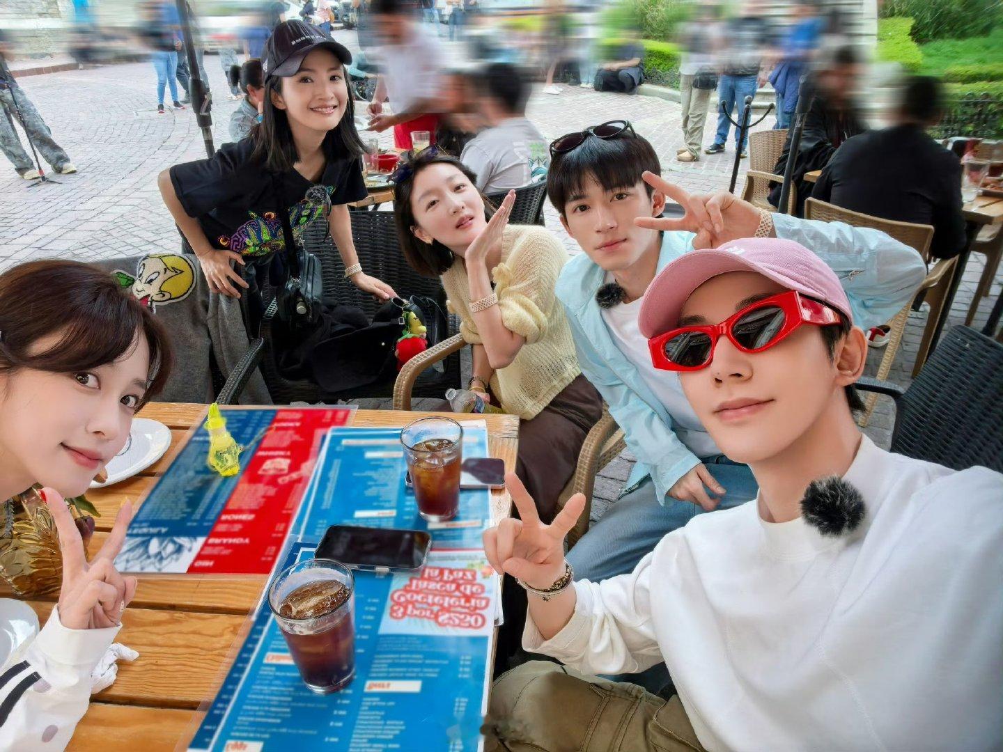邓为做饭居家感好强 花儿与少年 花少8有自己的团圆方式谁能想到荧幕之外的邓为如此
