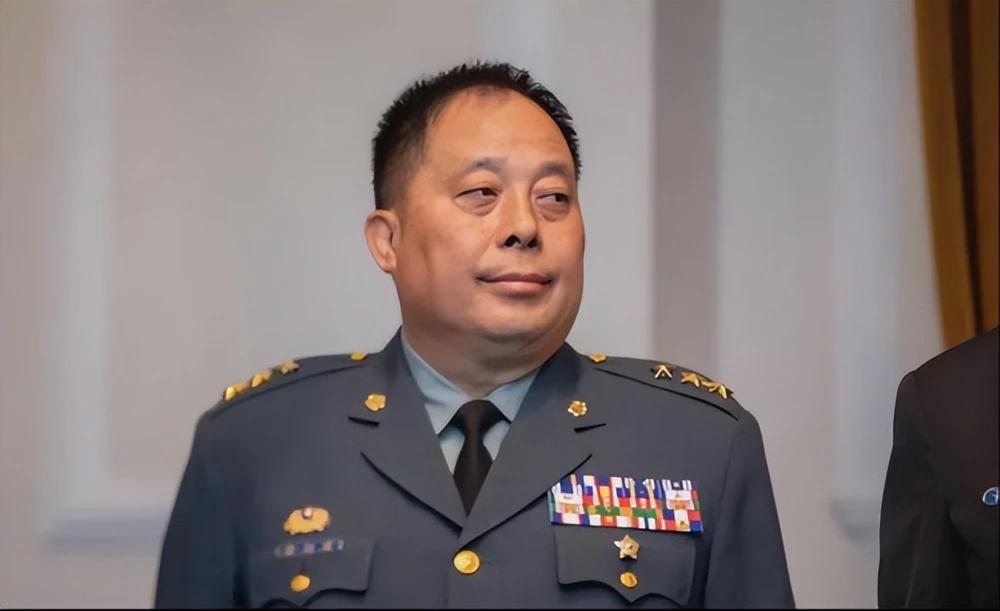 【美军导弹驱逐舰过航台湾海峡，台军婉转表达支持，可恶！】综合台媒报道，5月6日，