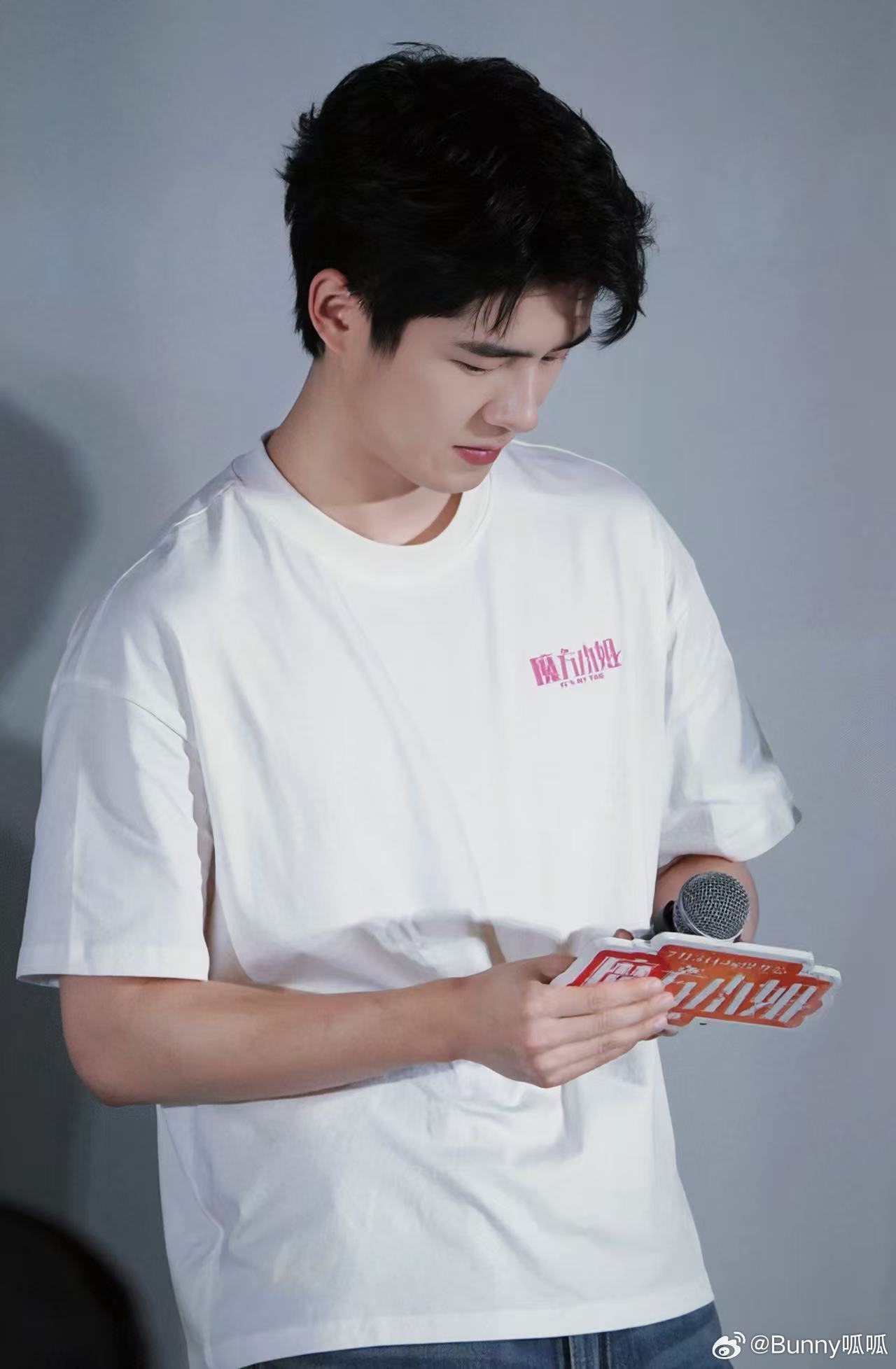 刘昊然解读魔方小姐角色演绎 好演员的路演永远藏着真心，刘昊然谈起小吴教练条理清晰
