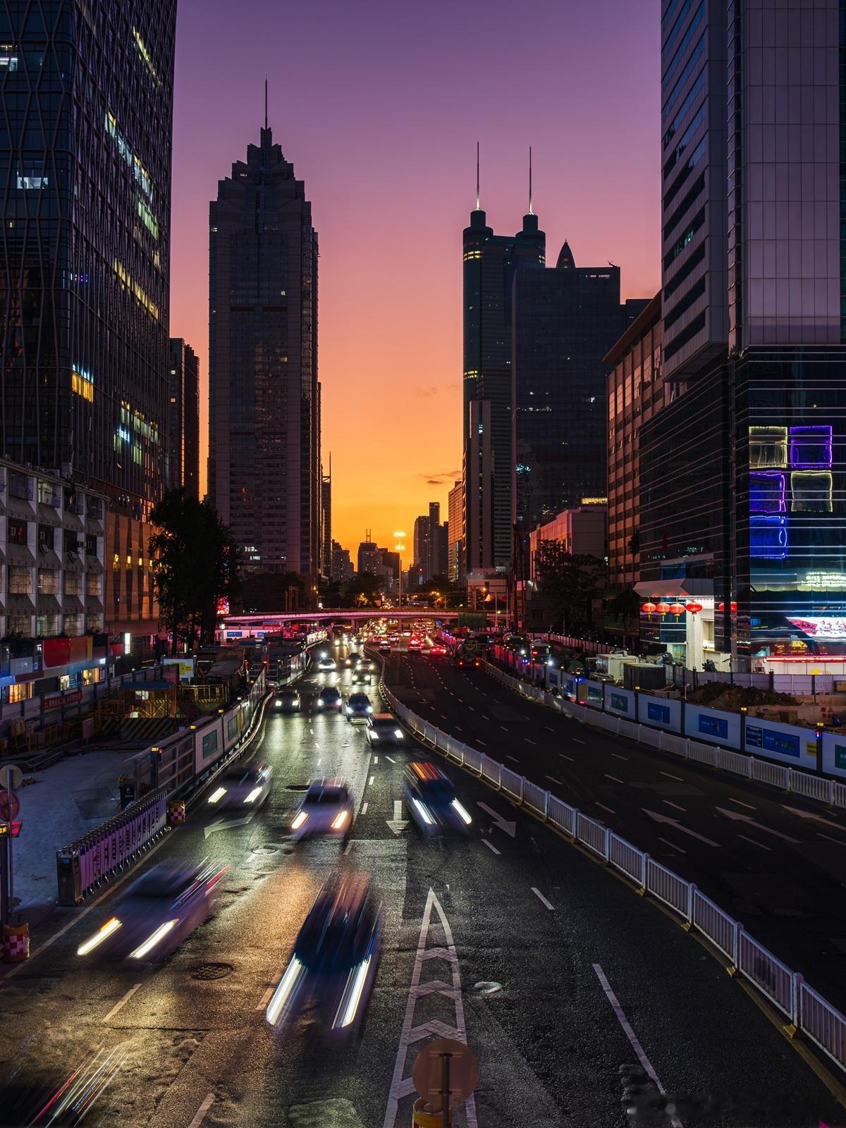 如果你项目的赛道只有几亿到十亿元，投资人不感兴趣赛道的衍生功能是，在竞争中生成的