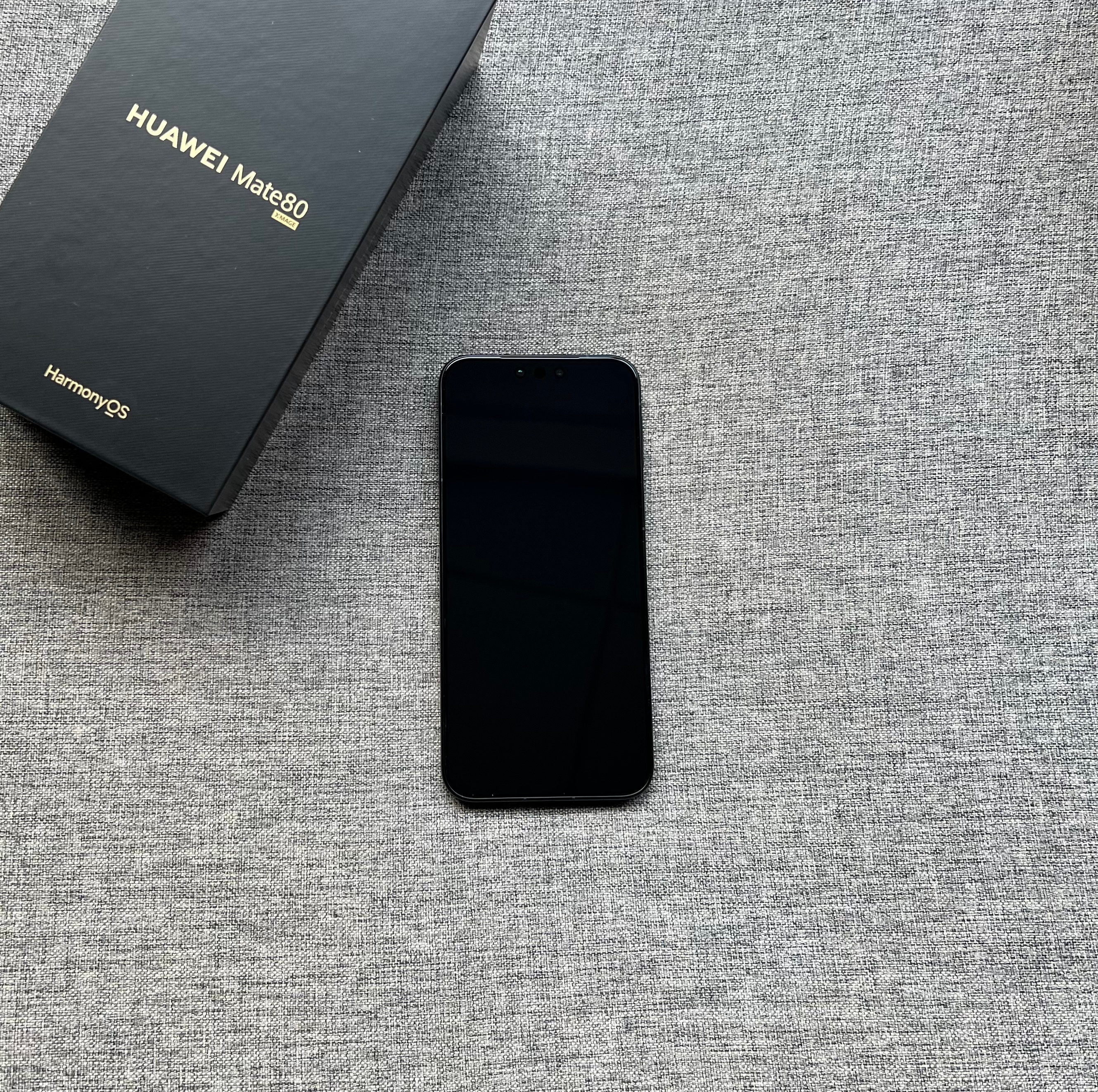 华为Mate80 16+512G 曜石黑，99新无磕碰无划痕，盒子配件全套，全国