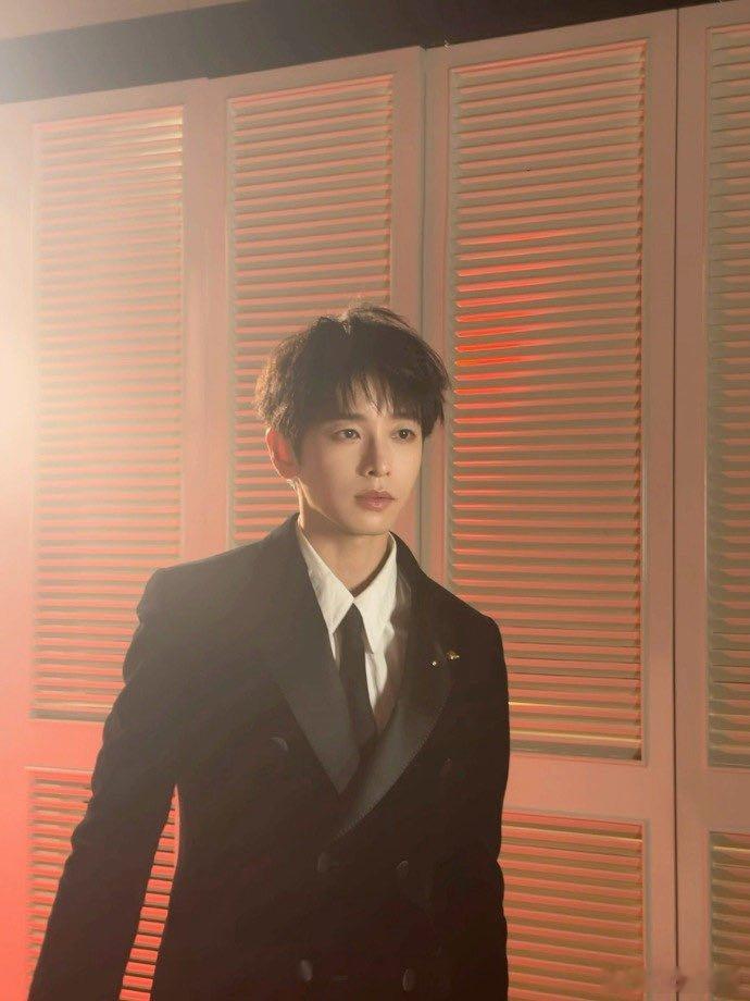 这是彭昱畅那他是谁方天阳喊姐姐，又燃又催泪！ 从《快把我哥带走》到《匿杀》，彭昱