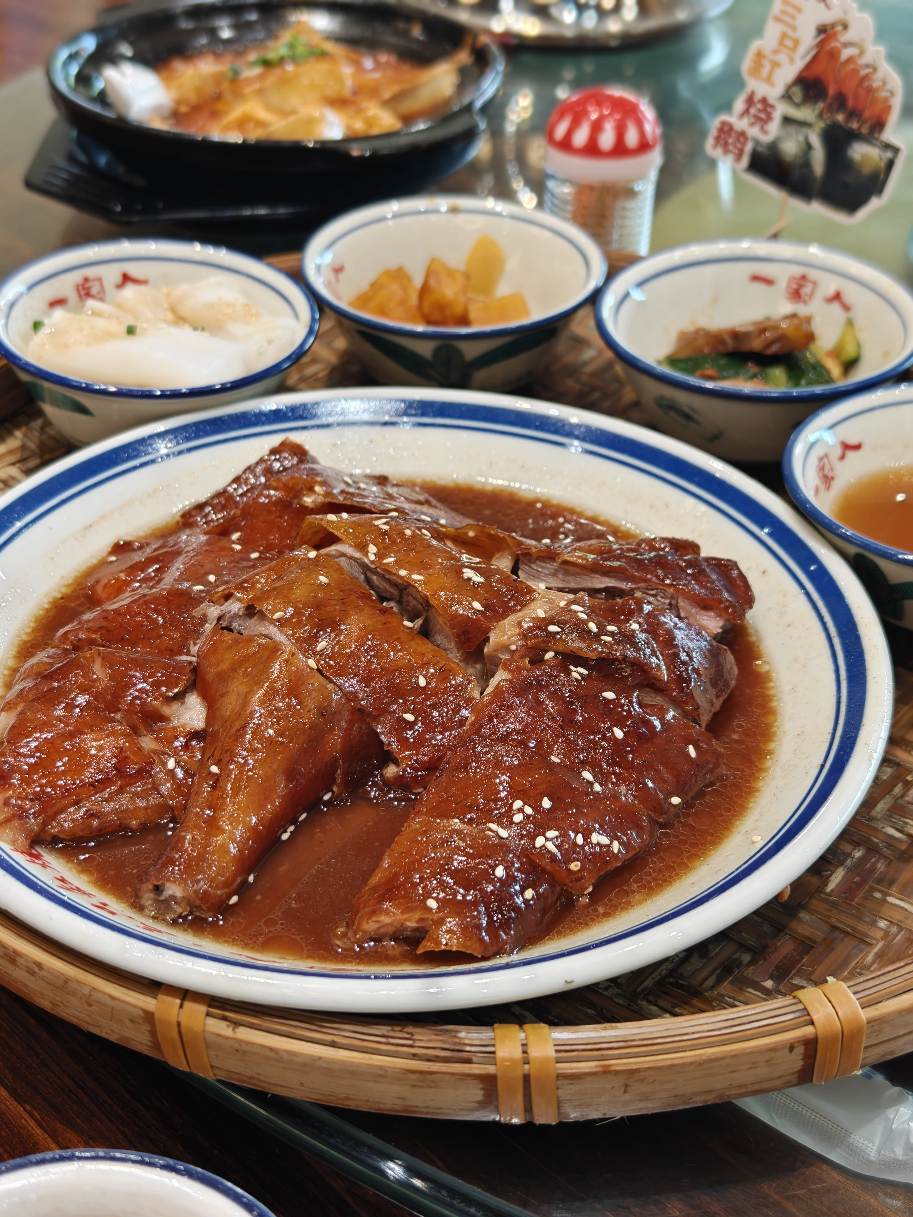 吃了一家顺德菜，没踩雷～​烧鹅火候控制得很好，皮脆肉嫩，汁水充足，也没有怪味。​