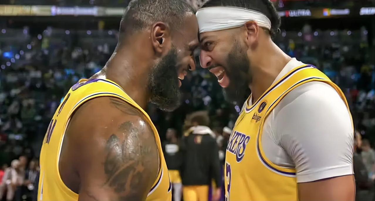 nba季中锦标赛mvp给詹姆斯有争议吗？两位竞争者数据统计！
一、詹姆斯：
詹姆