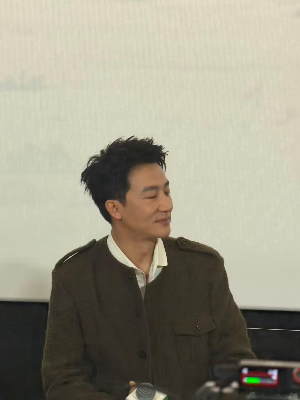 兄弟搬家最后搬了兄弟 兄弟搬家最后搬兄弟，这操作太绝，太搞笑！ ​​​