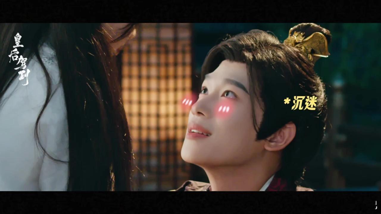 看得出来她是在奖励他 容黛心怀大爱，为灾民的付出如同一幅绚丽的画卷，展现着她的善