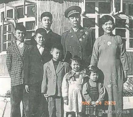 1981年，开国上将陈士榘要离婚，子女们知道后非但不阻拦，反而说："离婚了也好，
