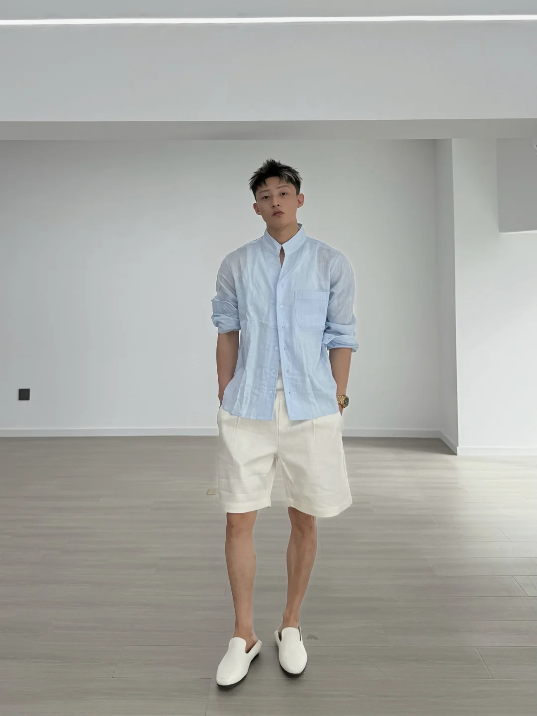 穿也得穿有版型的亚麻衬衫