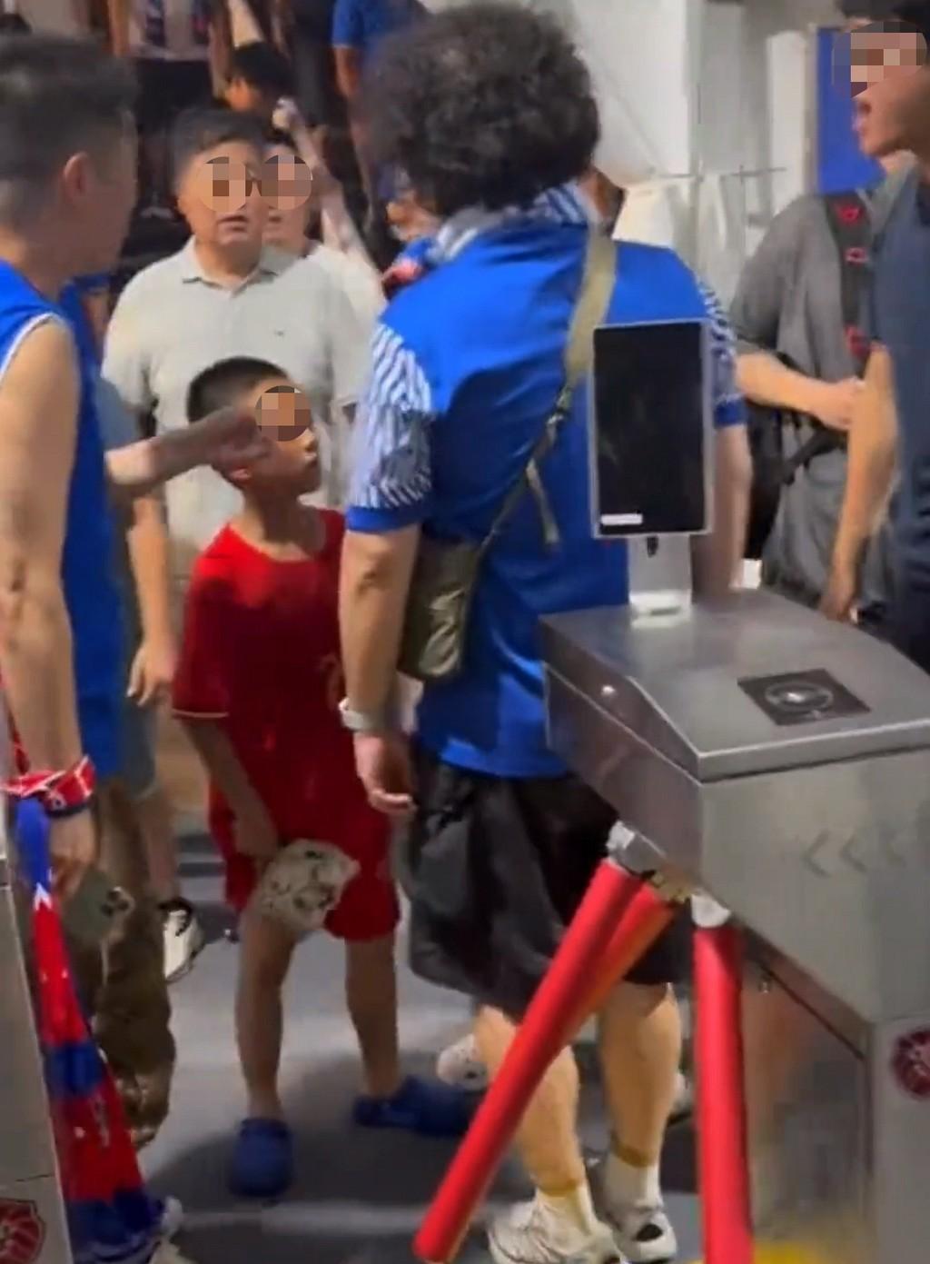 8月18号大半夜，韩乔生直接在社交平台发文怒怼：“先得做中国人，其次才配当球迷，