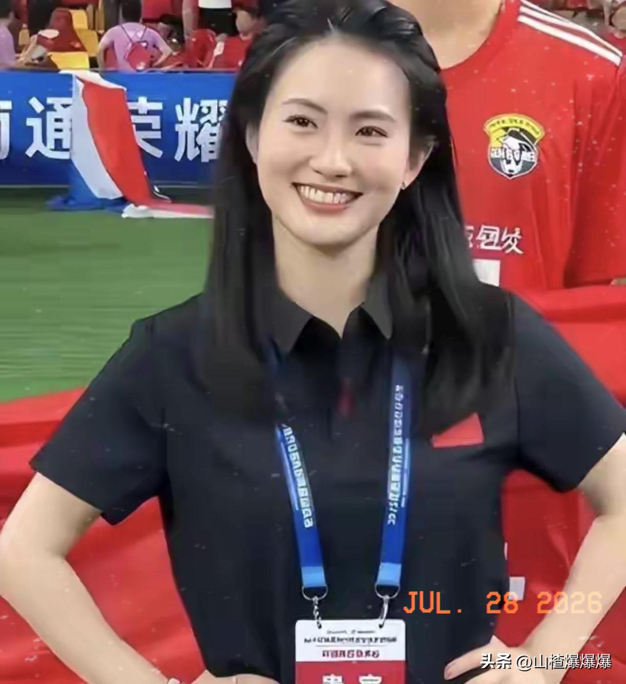 国家队公示名单一出，
陈若琳成了焦点，
33岁的她，正高级职称，直接让很多人愣在