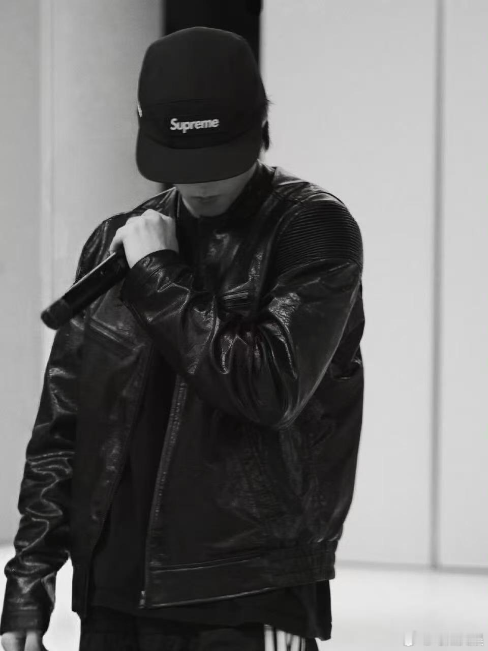 刘耀文赛车手look刘耀文赛车手造型刘耀文赛车手造型，帅啊，