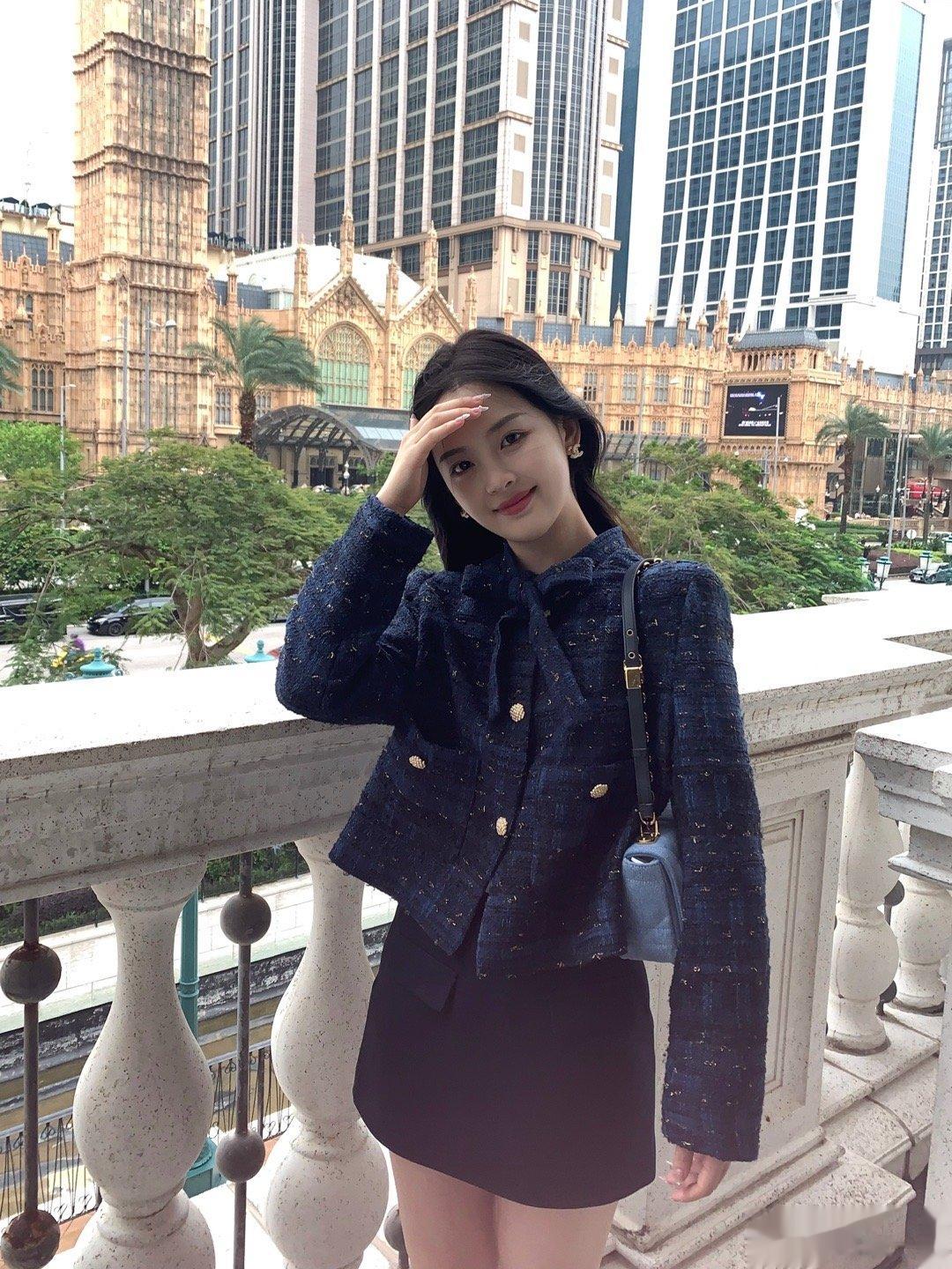 库存还有好多呢 今天发这套～  ​​​