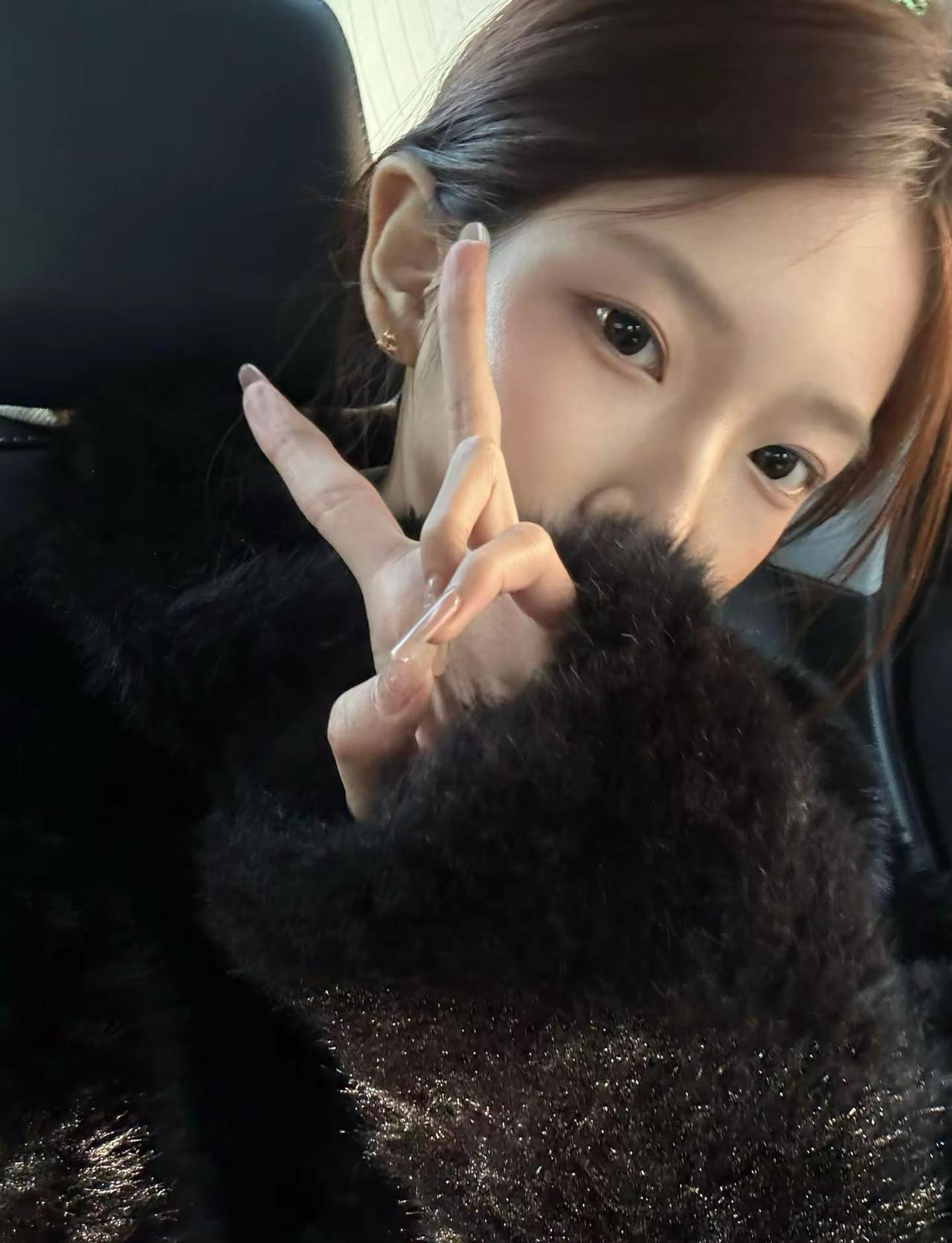 如果我现在公布恋情 会有多少人会疯掉又会有多少人走向天台？