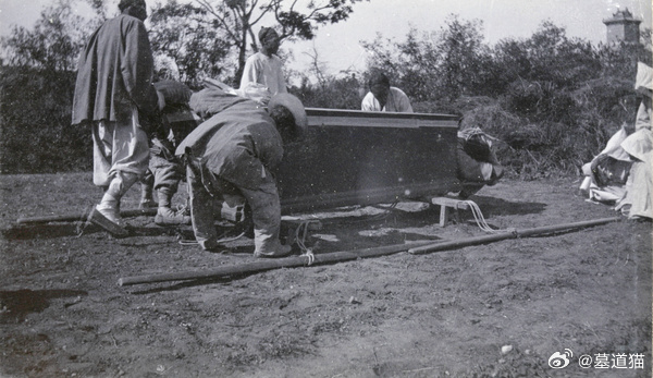 葬礼，威海，1902年 