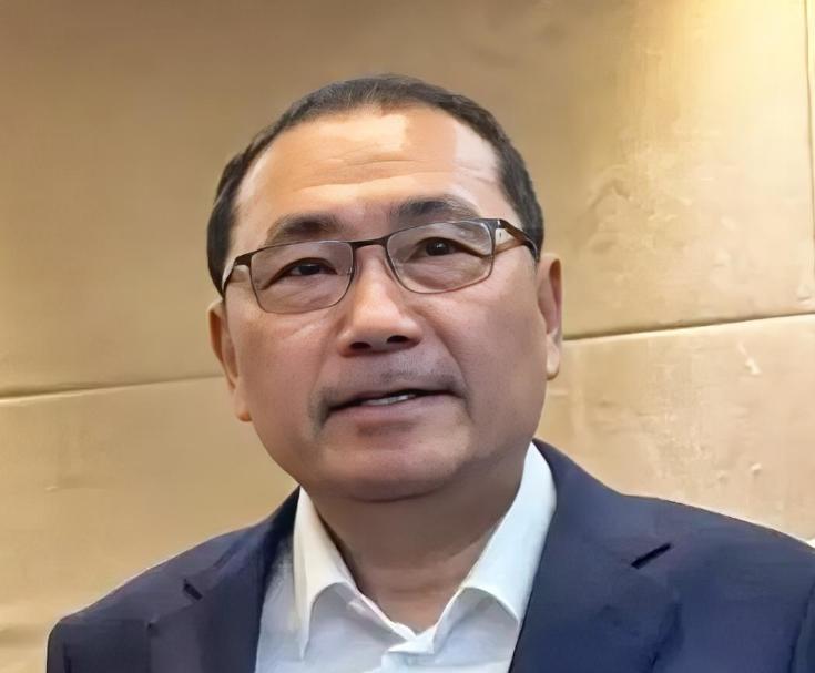 新北市长侯友宜 4 月 1 日就国民党主席郑丽文受邀访陆一事表态称，“‘中华民国