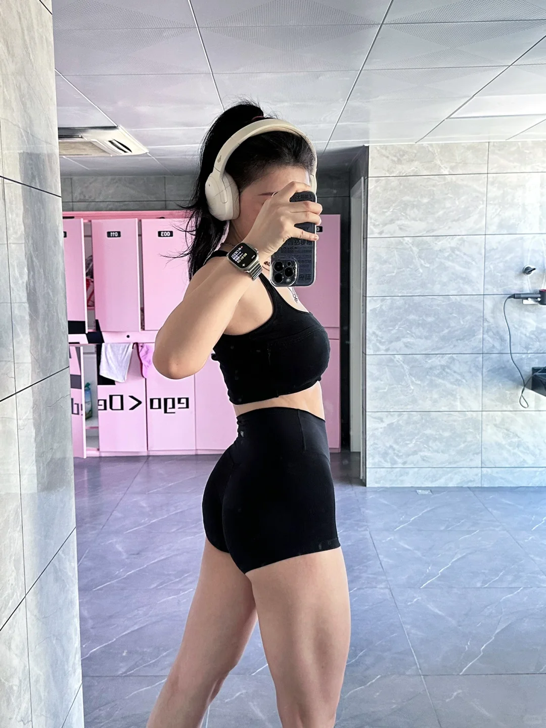 逐渐变成以前自己羡慕的样子