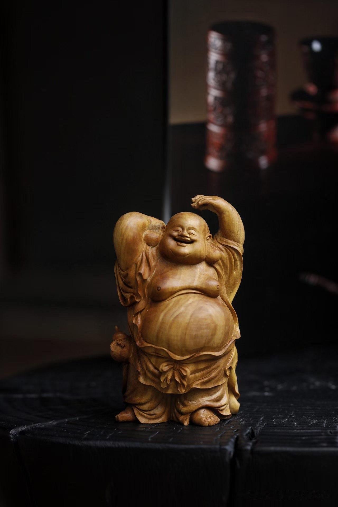 老山檀香｜笑口常开

有些福气，不在金银满堂，而在一笑之间。

老山檀香整料清刀