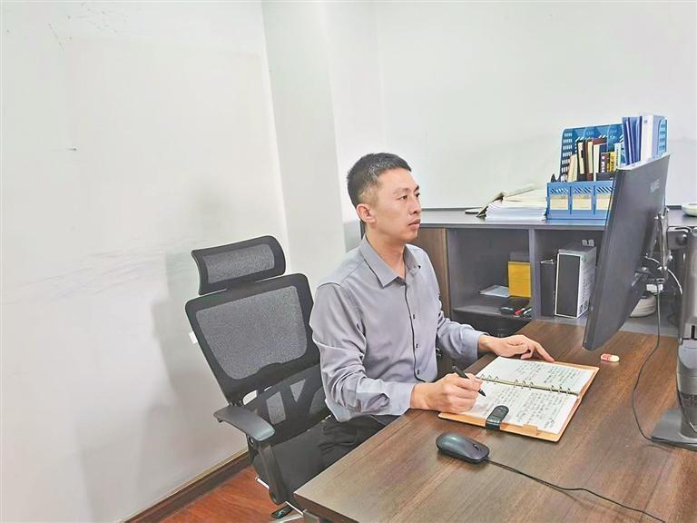 2025年10月15日，曾是军人的庞振宇荣登“中国好人榜”。2024年11月18