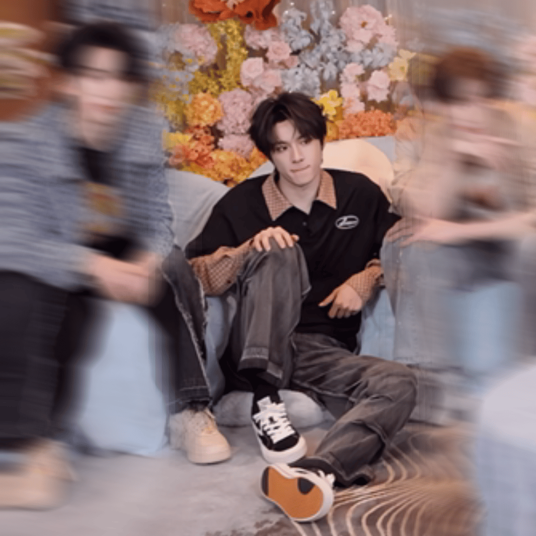 当文文意识到这是自己的直播后 ​​​