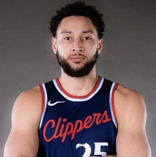 突发！不退役！2016年状元西蒙斯重回NBA，国王没要威少只要他
今天据ESPN