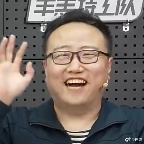 萧瑟秋风今又是，才八点。 