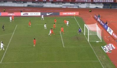 U22国足率先丢球了！后卫解围失误，汪士钦啊汪士钦。
熊猫杯首轮，U22国足对阵