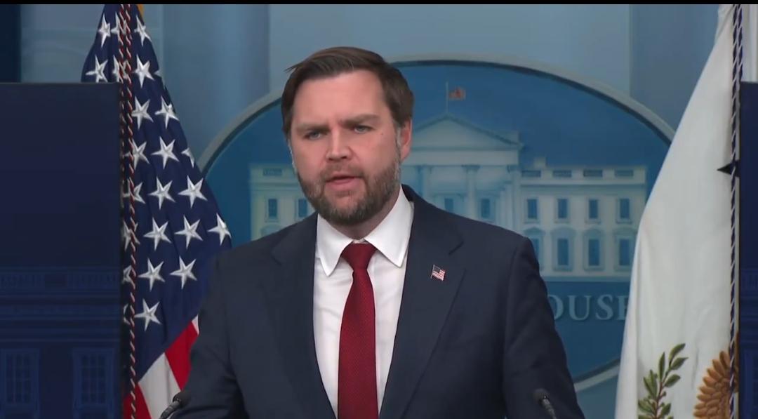 🚨 JD VANCE 一针见血地指出——关于明尼阿波利斯反移民执法局袭击事件：