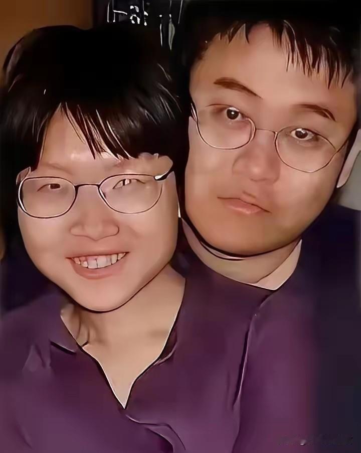 清华才女一夜沦为恶魔！枕边开枪杀夫，守尸7天不忍下葬
 
谁也不敢相信，人人羡慕