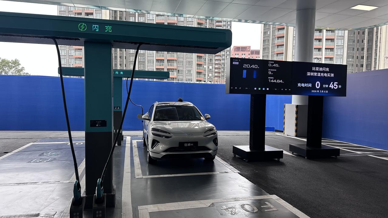在比亚迪发布“二刀+闪充”的新技术后，友商也在连夜出应对方案了。首先来看看埃安给