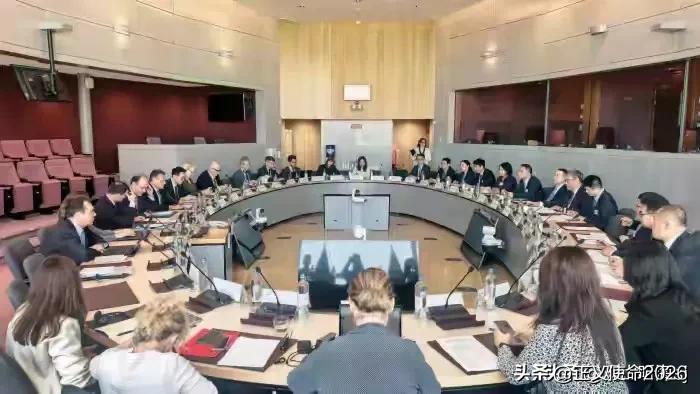 ​据央视新闻客户端6月30日清晨报道，中欧贸易谈判取得突破，找到共识，同意围绕四