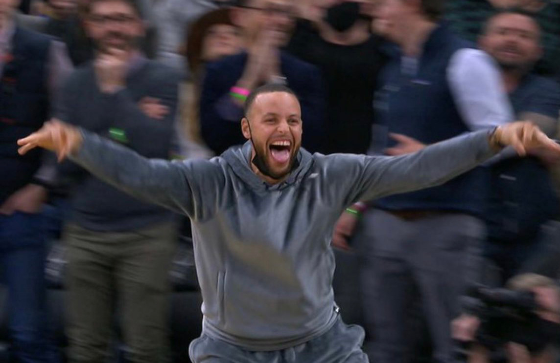 明天可以看到库里打球了 