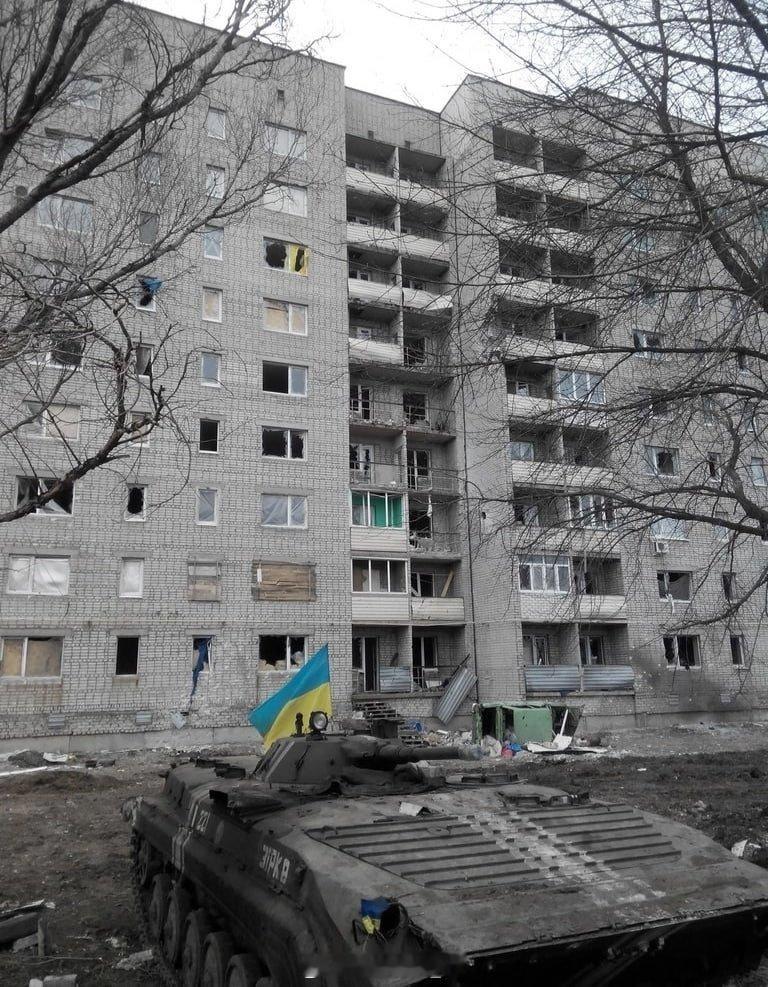 阿瓦迪夫卡市区内，乌克兰军队损失的BMP-1步兵战车。#俄乌局势# ​​​
