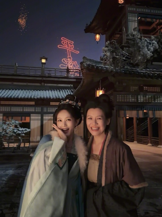 李一桐跟雀儿过的第一个元宵节李一桐陈雀儿元宵营业 跟雀儿过的第一个元宵节，李一桐