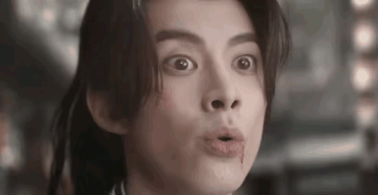 王鹤棣的《大奉打更人》看了不到一集，闹腾得很！导演老是怼脸拍，更是将王鹤棣的缺陷