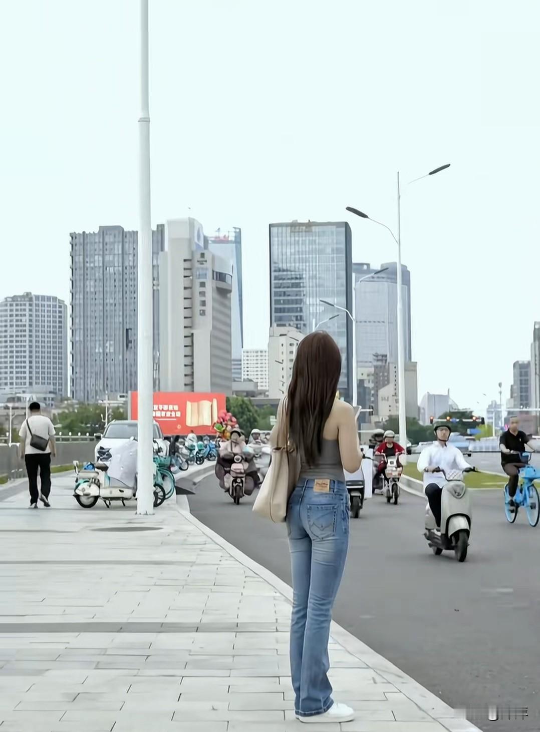人来人往的城市中我们是否还能遇见。