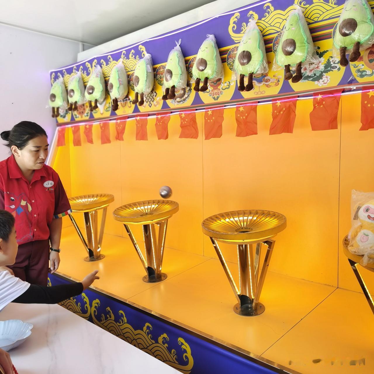 #秋日生活打卡记# 
黄金度假时间，好好放松一下，愿我的祝福伴随着你，国庆节快乐