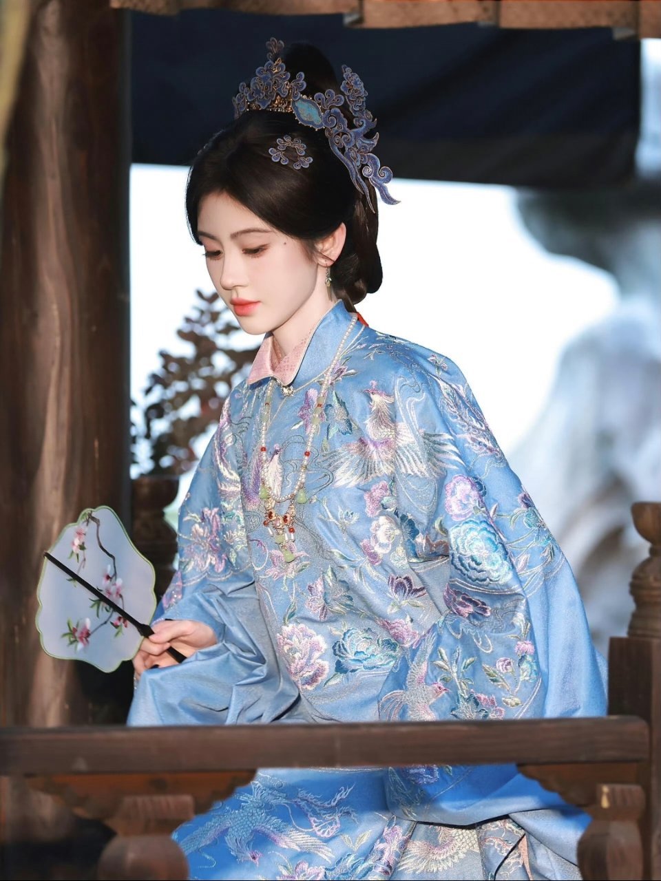 鞠婧祎祥云发饰美晕了！ 