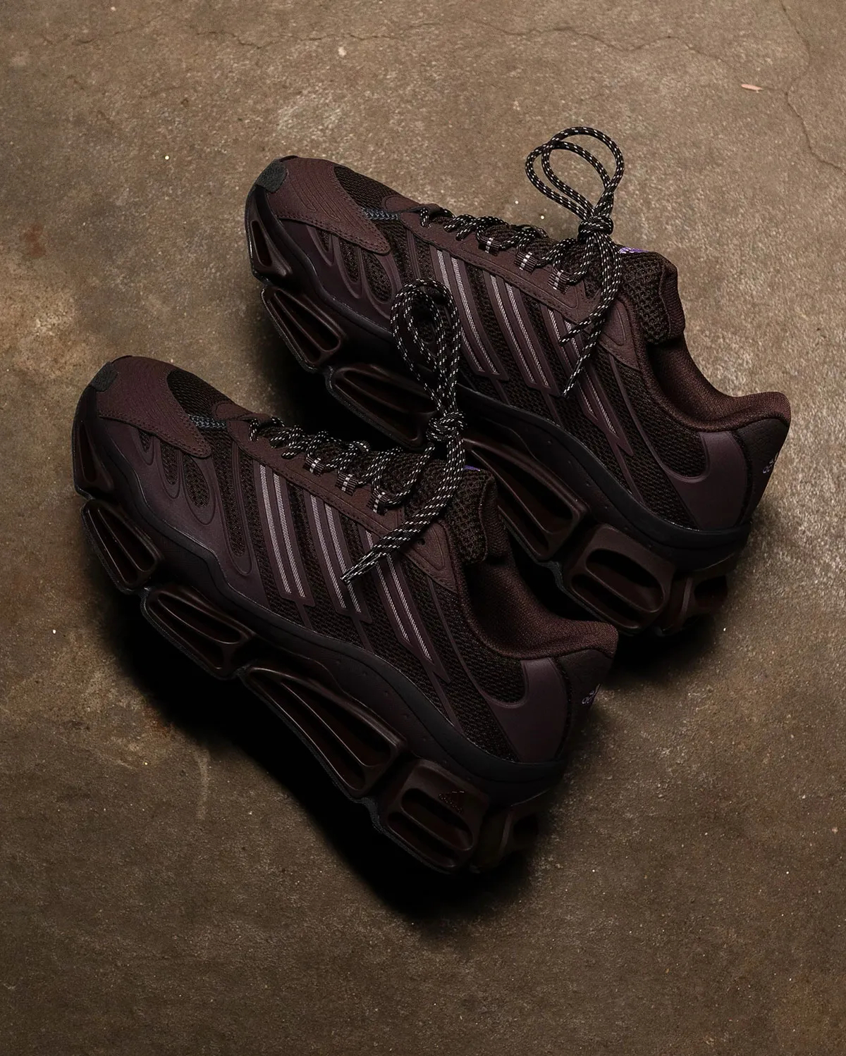 adidas Megaride AG “Burgundy”  夏季发售 