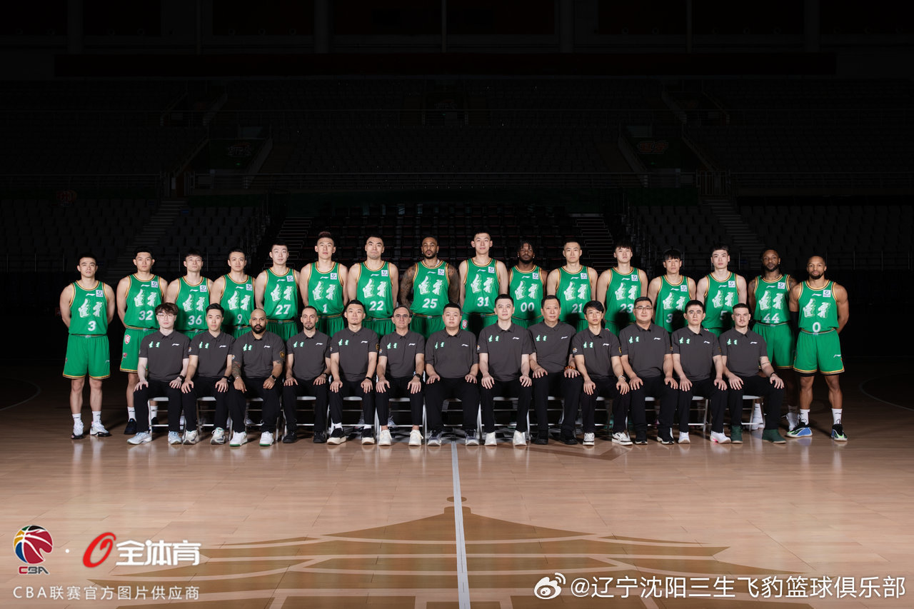 无论成败，与辽同在！无论输赢多少，辽宁男篮的这面旗帜不能倒！
