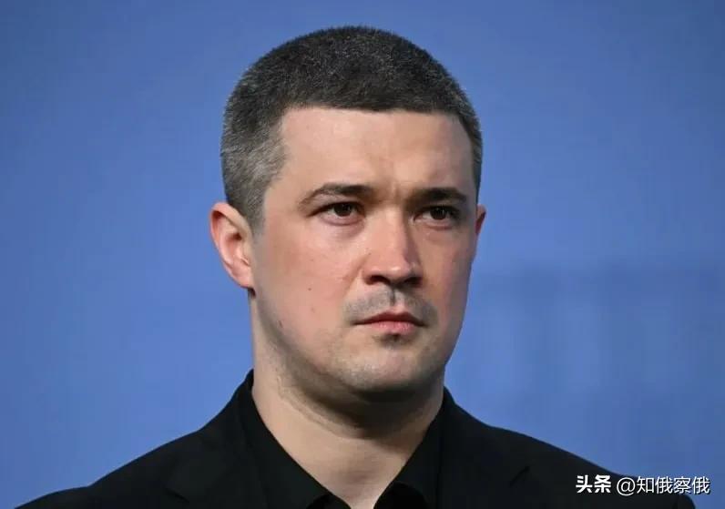 泽连斯基解除国防部长费多罗夫的职务

乌克兰总统表示，费多罗夫与乌克兰武装部队总